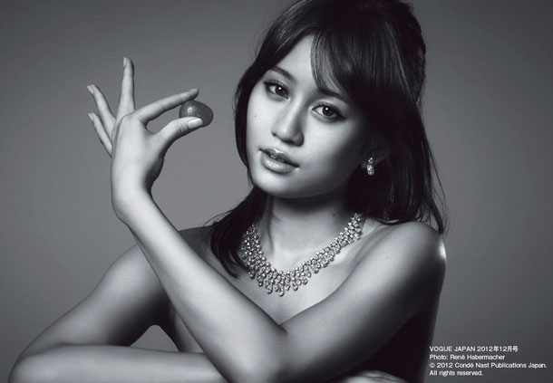 Cannon 「IXY」新垣結衣／VOGUE JAPAN 2012年12月号前田敦子