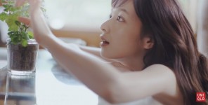 ユニクロ「ブラトップ 2016」CM、グラフィック 森絵梨佳