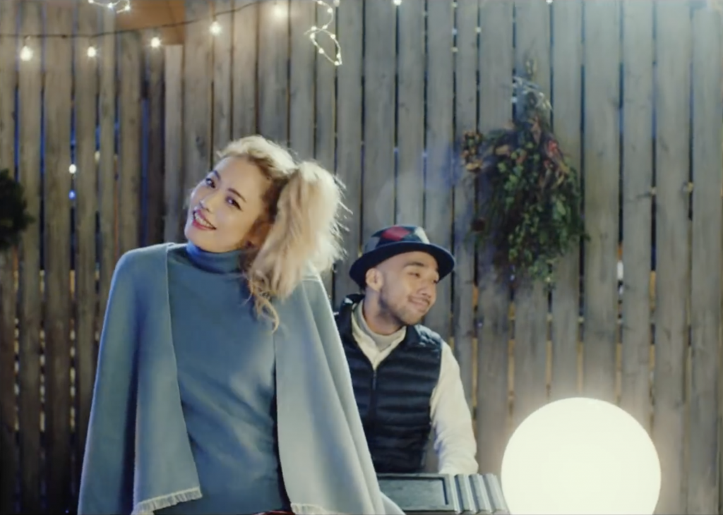 ユニクロのクリスマス webムービー Chara