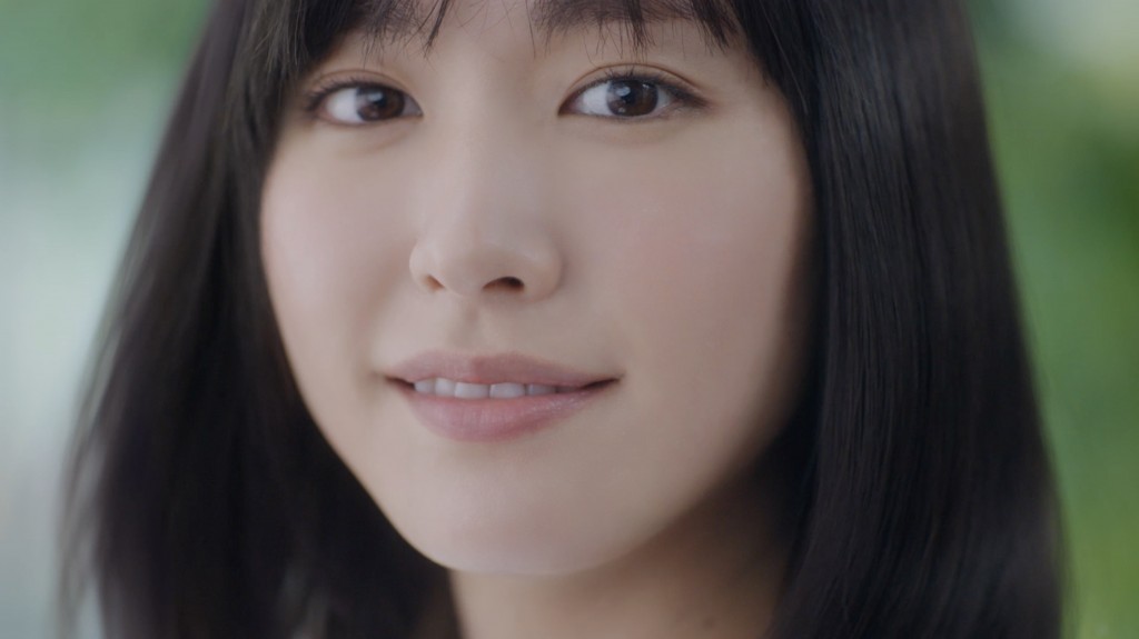 KOSE コスメポート BIOLISS CM「あまりにもきれいで」篇  新垣結衣
