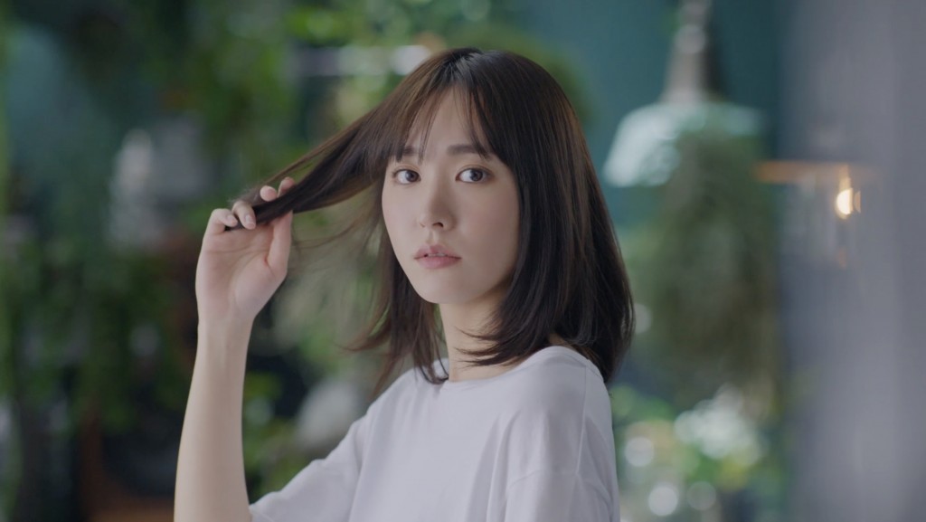 KOSE コスメポート BIOLISS CM「あまりにもきれいで」篇  新垣結衣