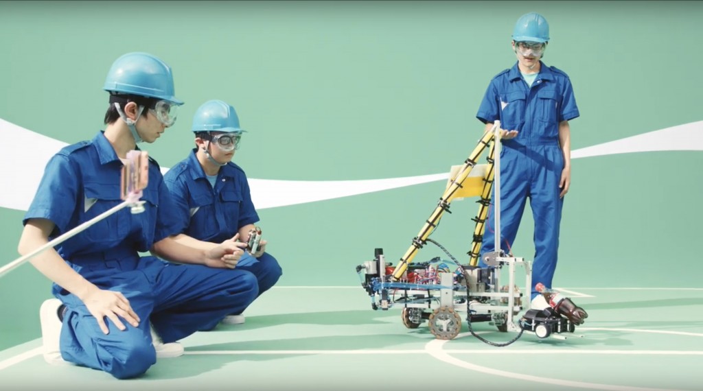 Coca-Cola TVCM「カラーボトル登場」篇 Little Green Monster、サブキャスト