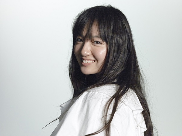 鈴木瑛美子『FLY MY WAY/Soul Full of Music 』CDジャケット、アーティスト写真