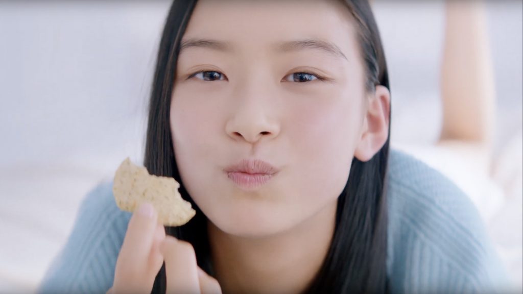 湖池屋 プライドポテト TVCM 芋の賛歌『神のり塩』篇 汐谷友希