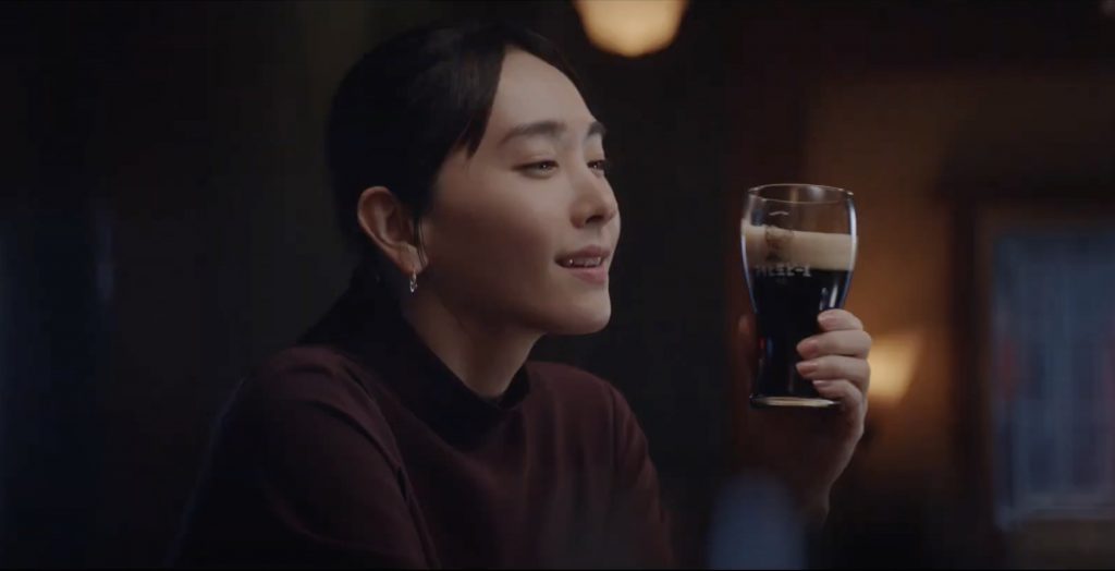 アサヒ 生ビール TVCM 「黒生でおつかれ生です」篇 新垣結衣