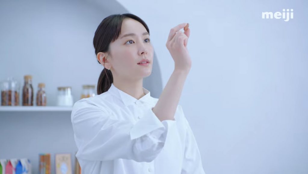 明治 ザ・チョコレート「What is luxury to you?」篇 新垣結衣