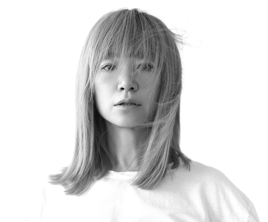 YUKI アーティスト写真、『こぼれてしまうよ / Hello, it’s me 』ジャケット写真