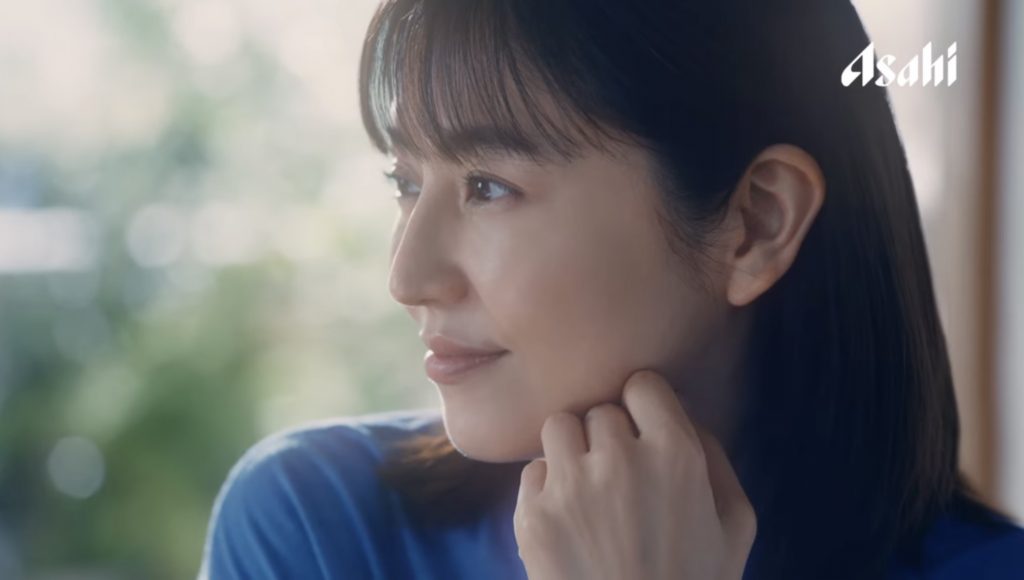 アサヒ飲料 カルピス CM 「まなざし」編 長澤まさみ