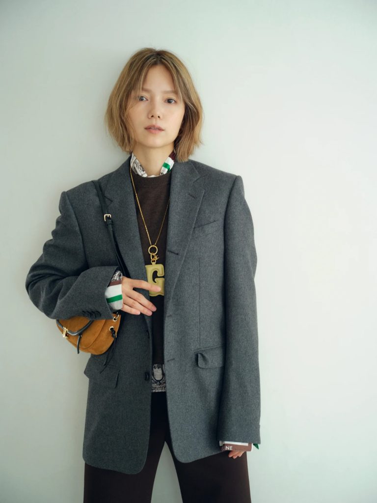 SPUR.jp 「宮﨑あおい meets CELINE シックの美学」